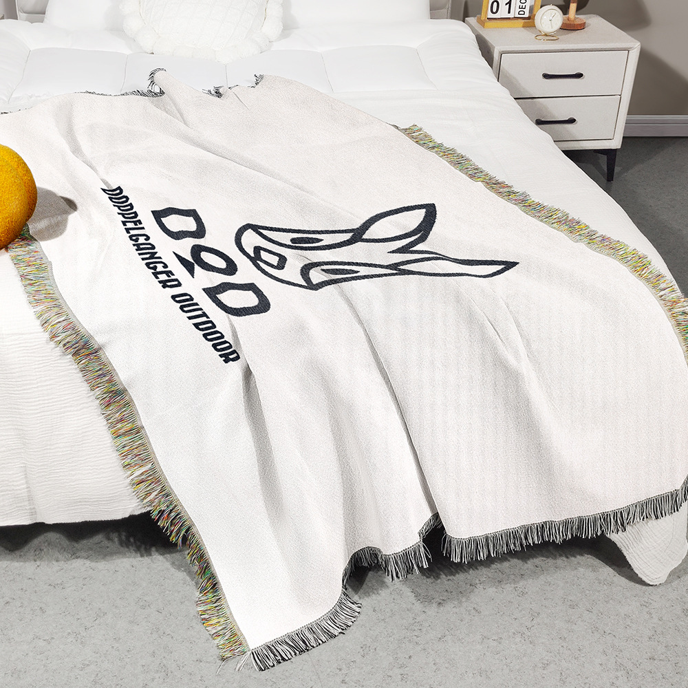 Cross-border foreign trade camping blanket moisture-proof picnic mat jacquard tapestry ins style sofa towel thread blanket multi-functional sofa blanket