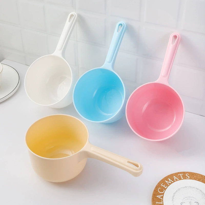 Plastic children's water ladle for elementary school students for bathing, increased thickness