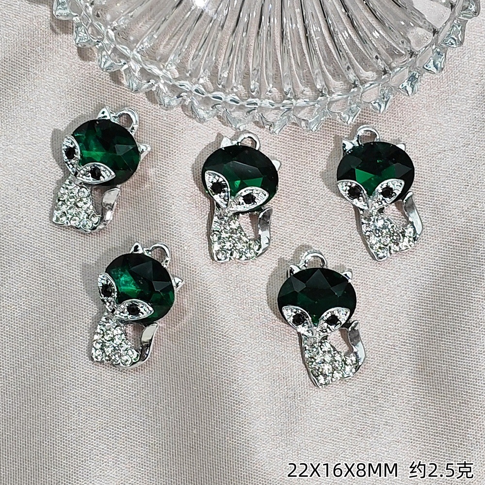 Exquisitos accesorios de joyería colgante de diamante de alta protección ultravioleta al por mayor collar DIY artesanal colgante de materiales de ropa de pulsera