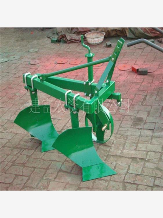 翻地犁新款耕地犁双铧犁耕地三铧犁四铧犁五铧犁翻转犁中型垒德株