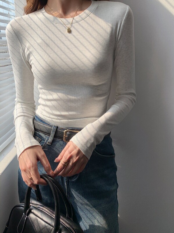 2026 Spring, Autumn, and Winter Ribbed Slim Fit T-Shirt Long Sleeve Regular Shoulder Tight Basic Short Top for Women 2026 Spring, Autumn, and Winter Ribbed Slim Fit T-Shirt Long Sleeve Regular Shoulder Tight Basic Short Top for Women