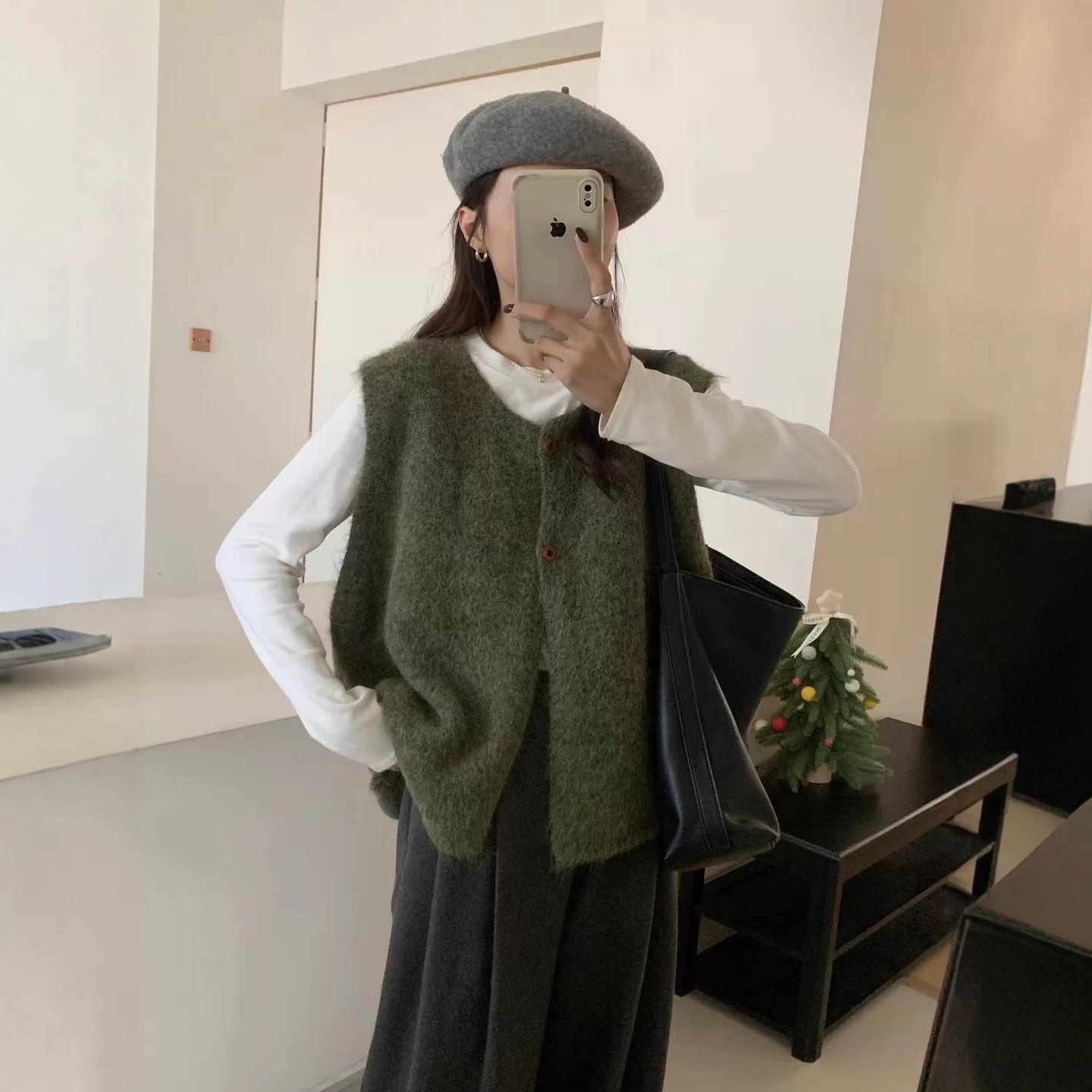 Korean Style Simple Versatile Soft Large mm Lazy Style Sweater Vest for Women Autumn and Winter New Loose Knitted Sleeveless Vest