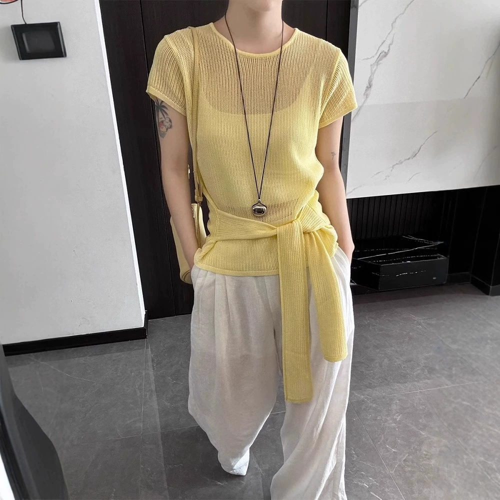 Летний женский топ из корейской ткани «айс-шелк», короткий рукав, короткий крой, с вырезом на талии, слегка прозрачный, 2025 года.