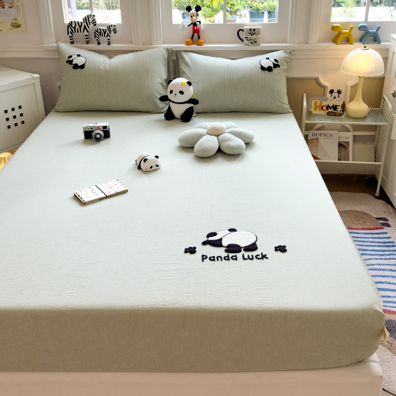Class A cotton washed cotton fabric and towel embroidered single bed hat 2025 new maternal and infant grade cartoon fresh bed hat 3 pieces