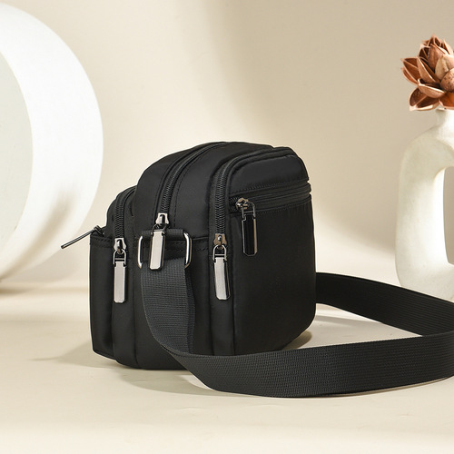Fashion trendy single-shoulder bag, simple new style bag, versatile crossbody bag, Korean version, personalized 2025 women's handbag