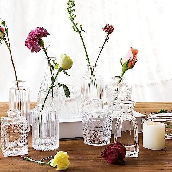 French Style Vintage Embossed Glass Mini Small Vase Ins Style Transparent Hydroponic Flower Vase Desktop Decorative Ornaments