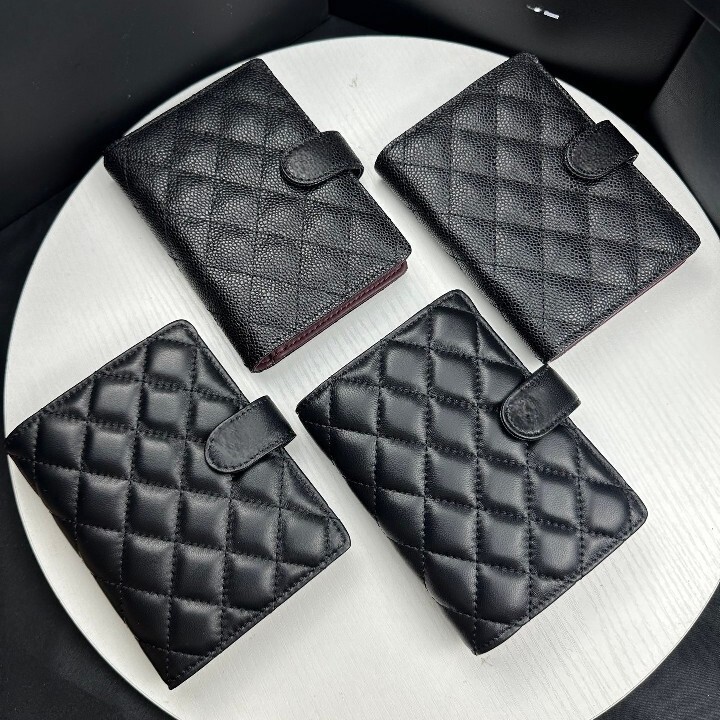 24 New Style Fragrant Passport Wallet Two-In-One Portable First-Layer Cowhide Goatskin Caviar Quilted Classy Large Capacity 24 New Style Fragrant Passport Wallet Two-In-One Portable First-Layer Cowhide Goatskin Caviar Quilted Classy Large Capacity