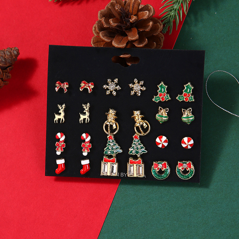Cute Christmas Tree Christmas Socks Snowflake Alloy Enamel Plating Inlay Rhinestones Ear Studs 1 Set display picture 3