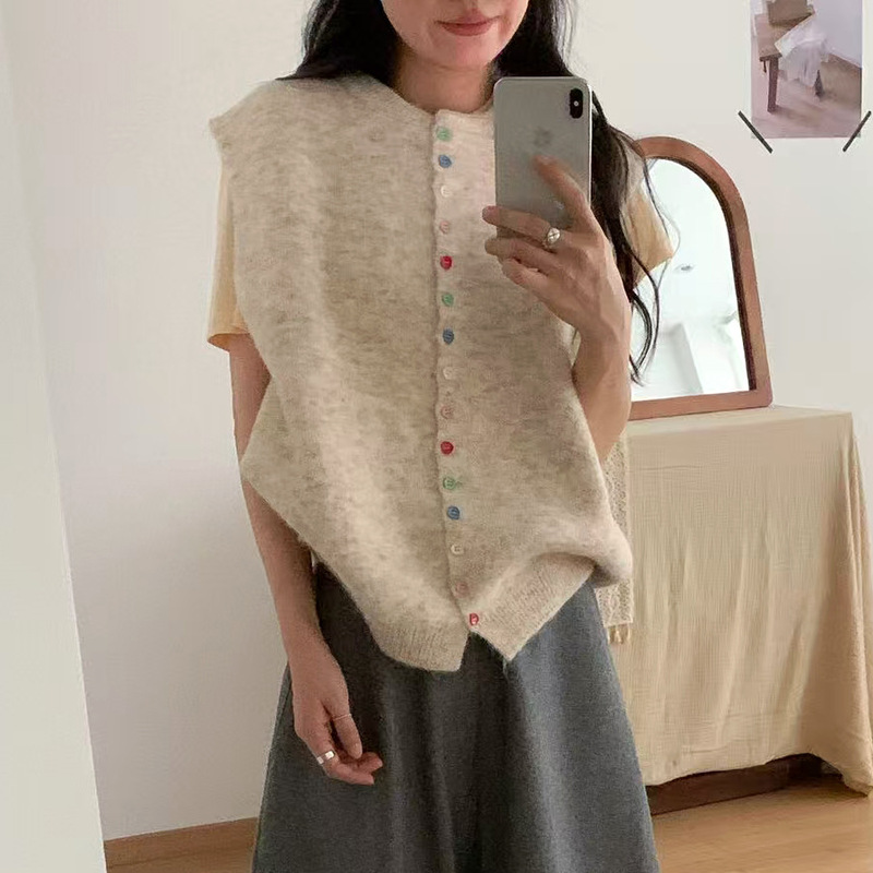 彩扣无袖针织马甲毛衣背心女短款秋季复古慵懒风韩系叠穿坎肩新款|undefined