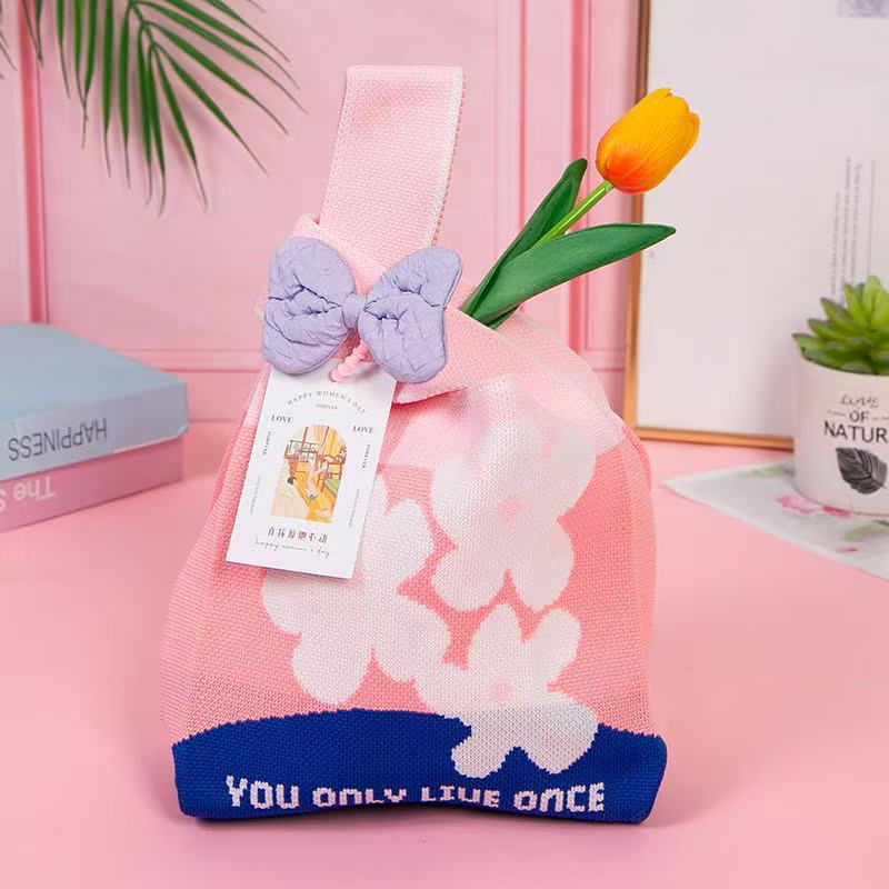 핑크색 꽃 3개 + 액세서리 색상 랜덤