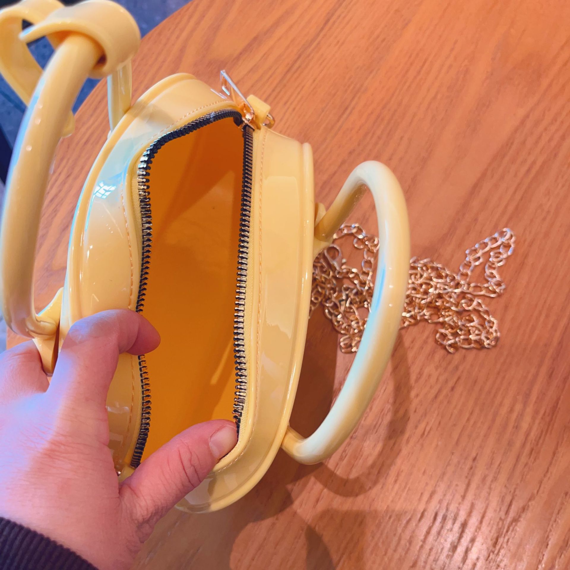2025 New PVC jelly bag, summer candy color, single-shoulder crossbody mini bag, fashionable hand-held pillow women's bag undefined