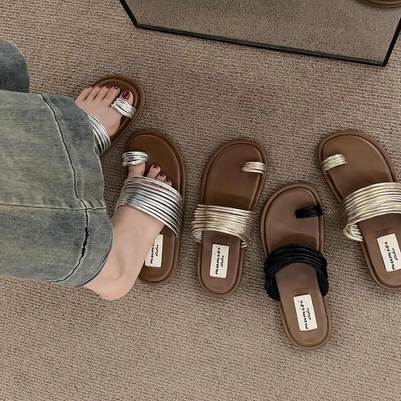 Niche Design Sense Set Toe Sandals Women's Summer Outwear 2025 New Style Seaside Flat Roman Sandals with Skirt
