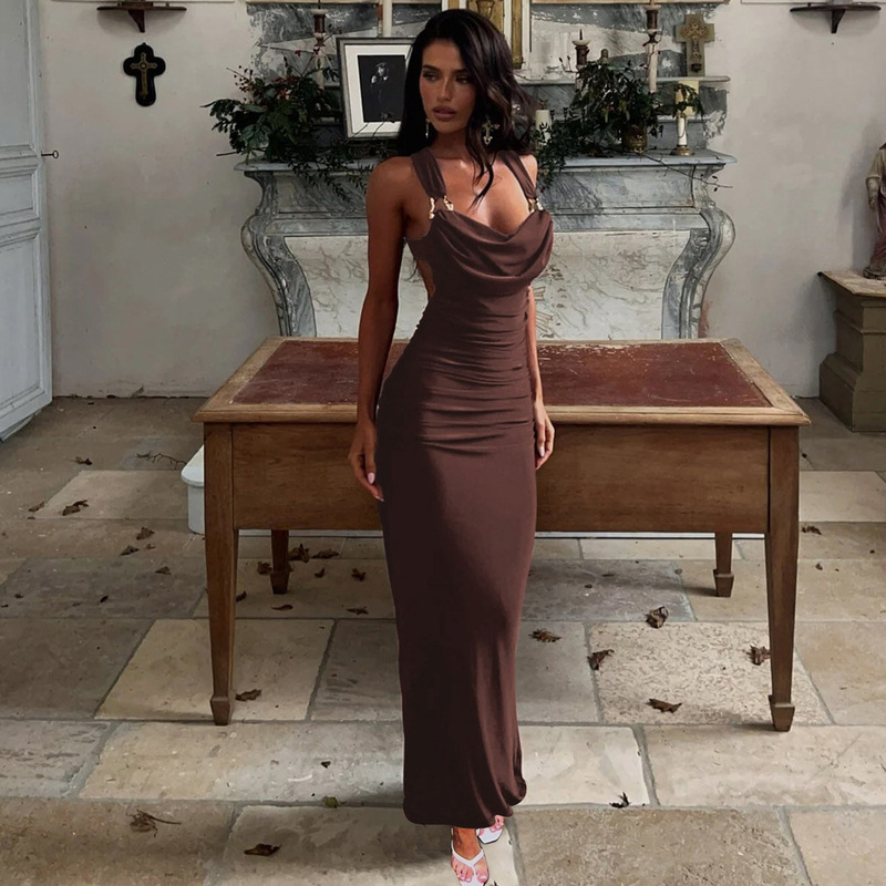 European and American Hot-Selling Women's Clothing 2025 Early Autumn New Fashion Sexy Backless Pleated Slim Strap Dress Women's Wholesale