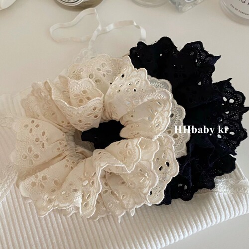 Zhao Lusi's same style white ballet style hollow lace hair band Korean princess fever fabric large intestine circle