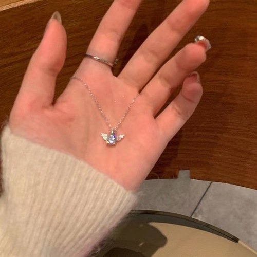 Fresh Summer Angel Crown Necklace for Women, Light Luxury Sweet and Bitter Beauty Choker with Unique Design, Elegance Clavicle Chain