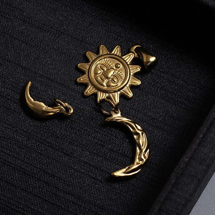 3g Weight Pendant Jewelry Making Type 1 Piece Titanium Steel 18K Gold Plated Sun Moon Polished Pendant