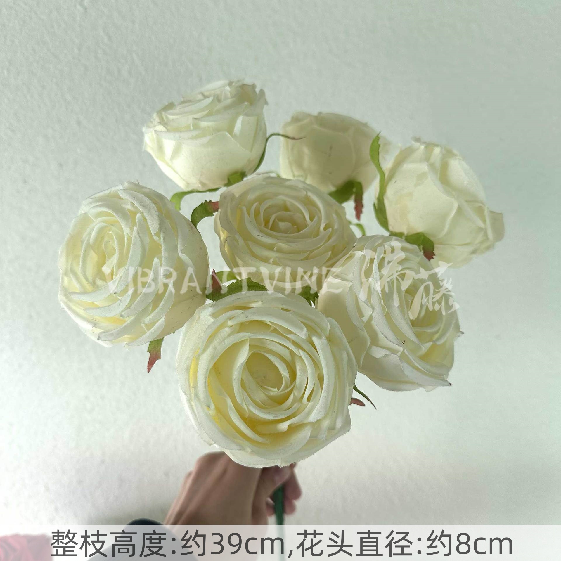 Arreglo de flores de guía de diseño de bodas blanco Arreglo de flores de guía Sala de estar del hotel Decoración de flores falsas Fábrica de flores artificiales al por mayor