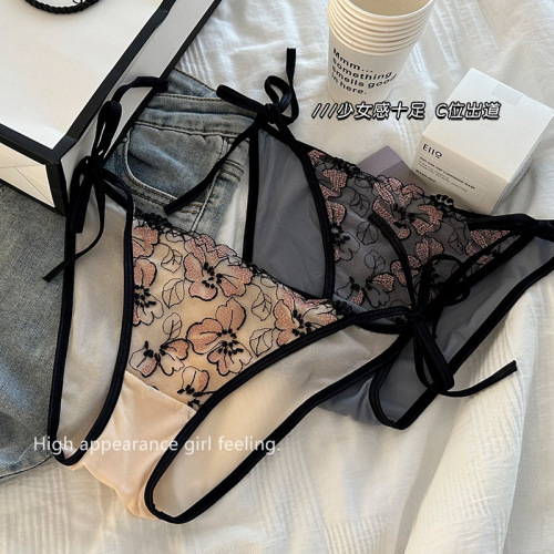 Lightly luxurious embroidered lace thin strap low-waist women's underwear feminine bow comfortable pure cotton crotch briefs seamless
