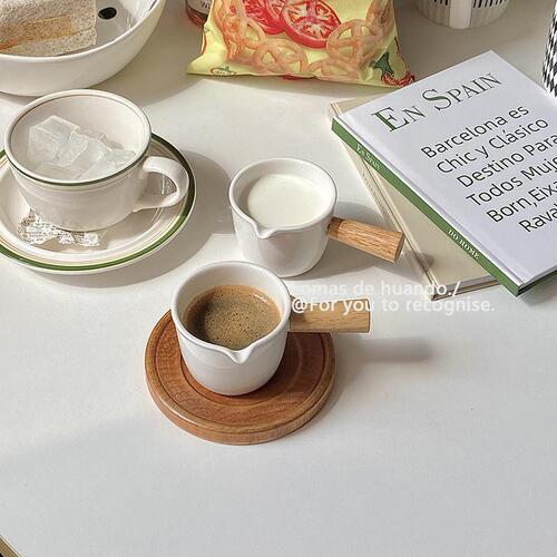 OCHO VENADO Mini Handle Small Milk Pitcher Milk Can Western Cuisine Sauce Bowl Milk Cup Condiment Plate Coffee Accessories