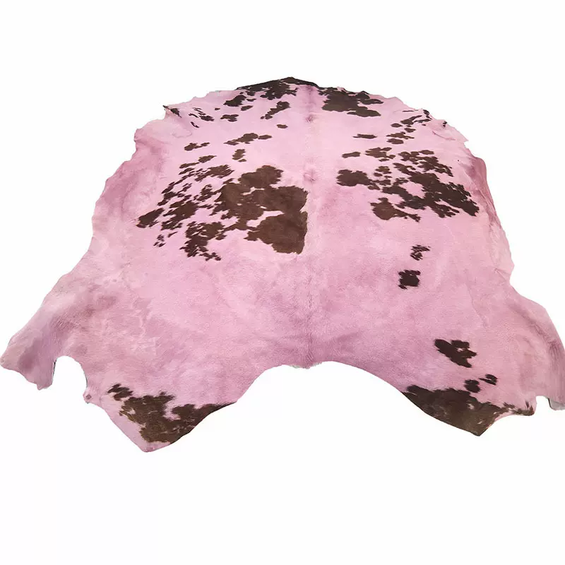 整张环保染色牛毛皮皮料 牛皮地毯 家具装饰地毯鞋包沙发用奶牛皮