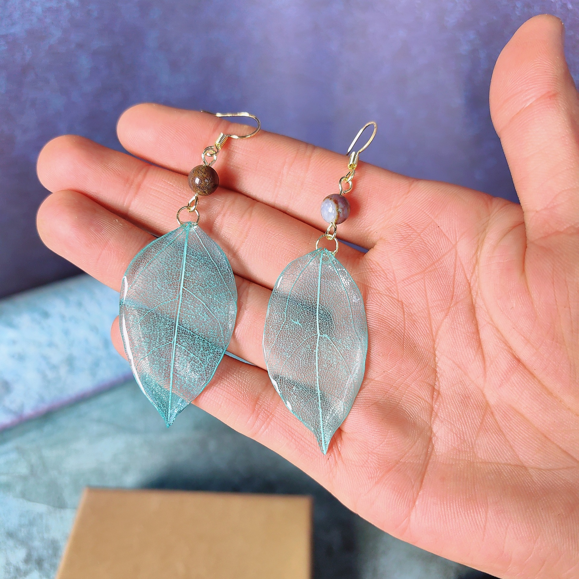 레이크 블루 14k 금으로 채워진 이어한 쌍