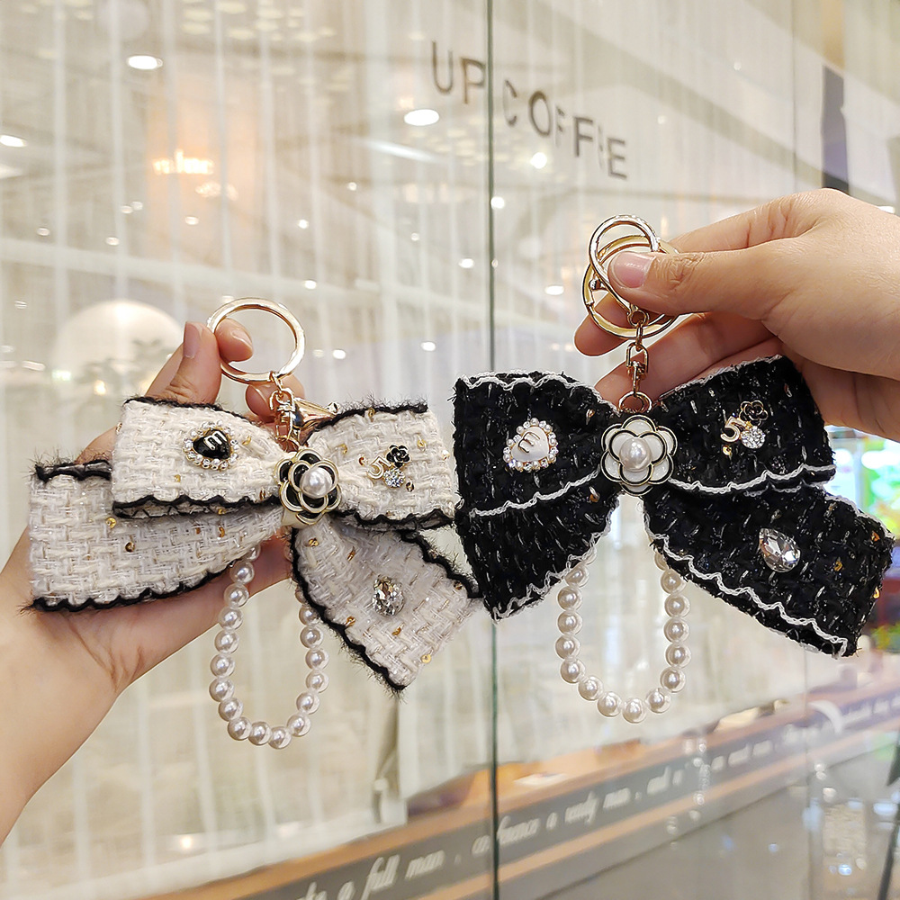 Porte-clés de luxe vintage avec pendentif nœud et perles_voghion.com