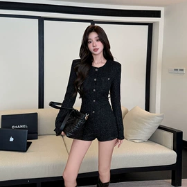 连衣裙;时尚休闲套装;女式衬衫