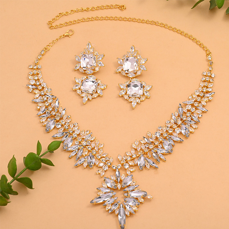 AliExpress Hot Sale Jewelry Set Zircon Exagerado Colgante Clavicle Accesorios Joyería Set