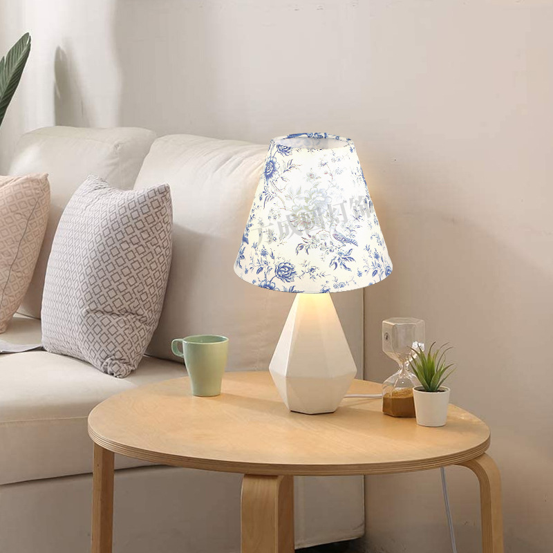 Pantalla de lámpara de mesa pequeña impresión fresca de la literatura y el arte del hotel residencial pantalla de lámpara de cama dormitorio estudio pantalla de tela