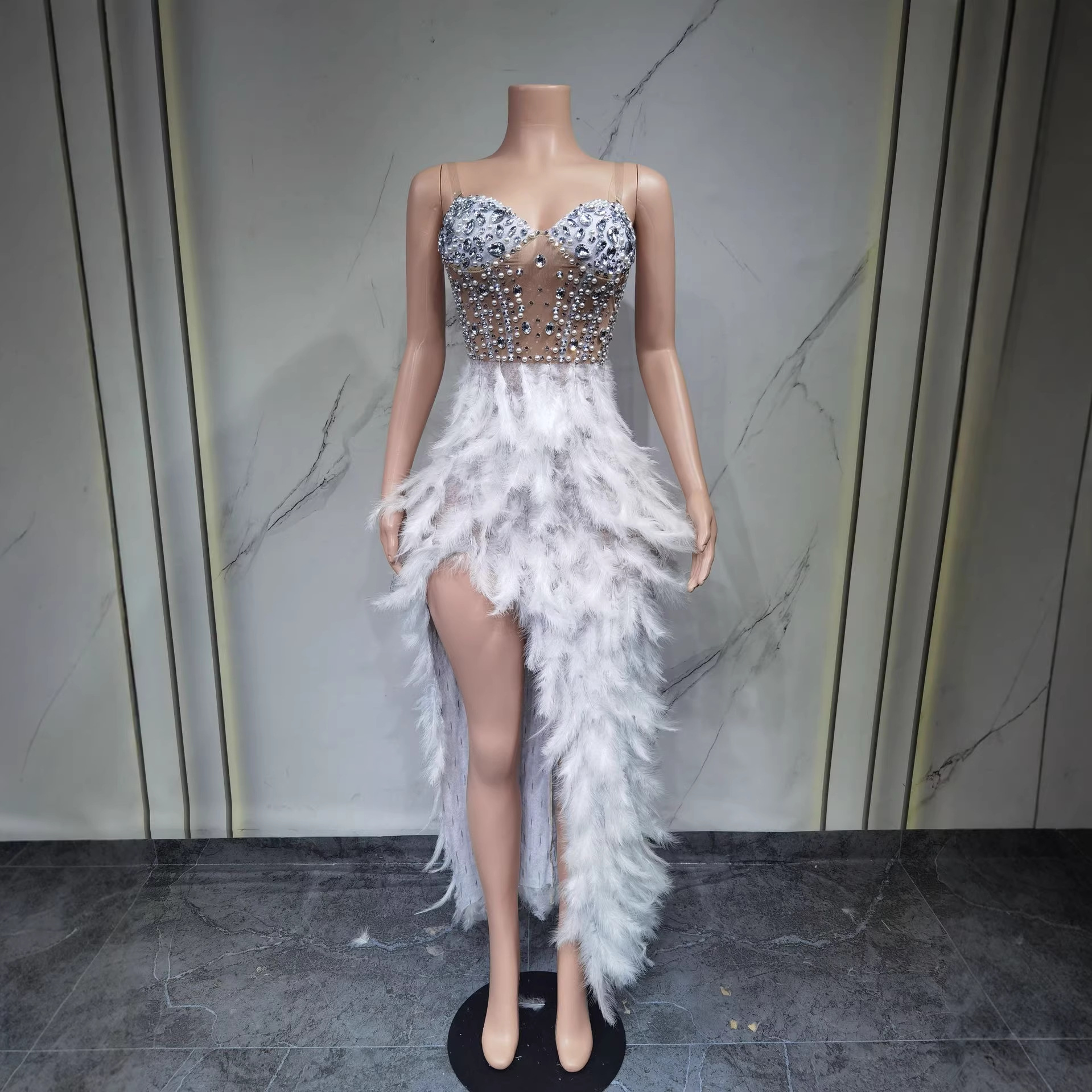 Luxury Designer Women Elegant Prom Dresses Black Evening Gowns with Sequin Decorations High Waist Moderate