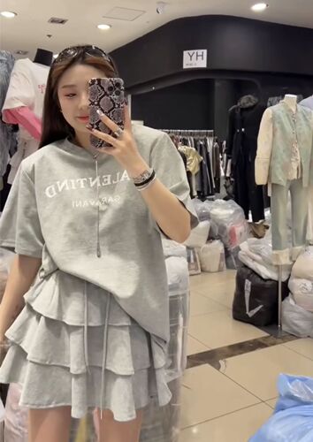 Korean Version Instagram Fashion Personalized Set for Women Summer Printed Short Sleeve T-Shirt and Cake Skirt Two-Piece Set