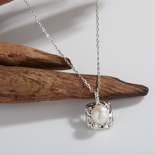 925 Pure Silver Pendant Necklace with Natural Freshwater Pearls, Fashionable and Simple Set of Earrings and Rings, Wholesale for Women
