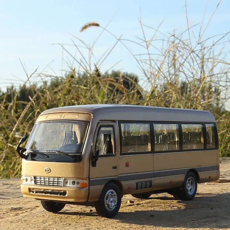 Toyota, воин, металлический автобус, игрушка с подсветкой и музыкой, транспорт, масштаб 1:32