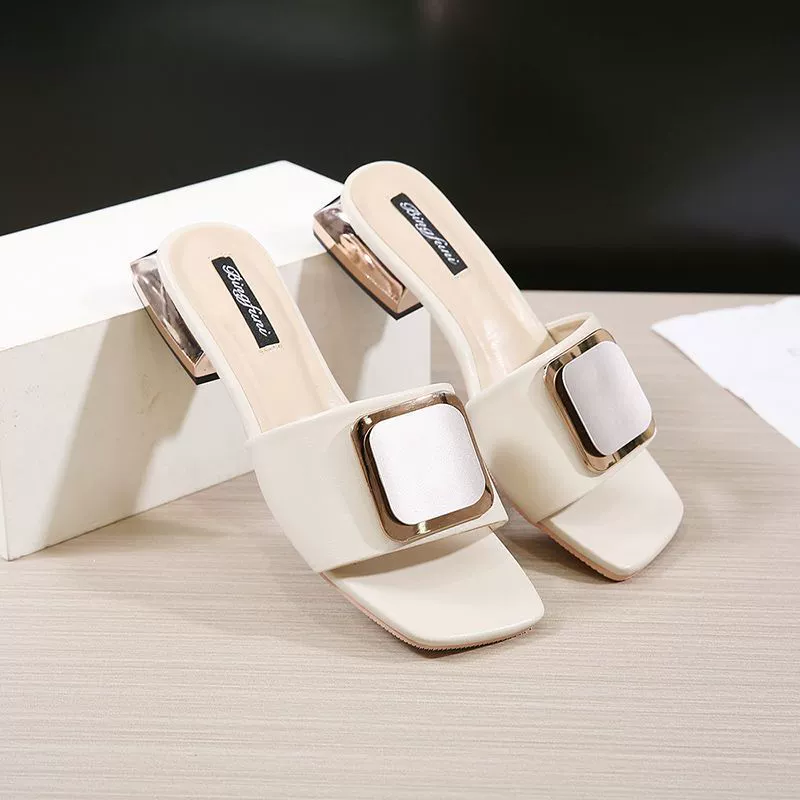 Фея ветряные каблуки холодные тапочки женские наружные носить новые квадратные банты летом 2025 года толстые каблуки женские тапочки