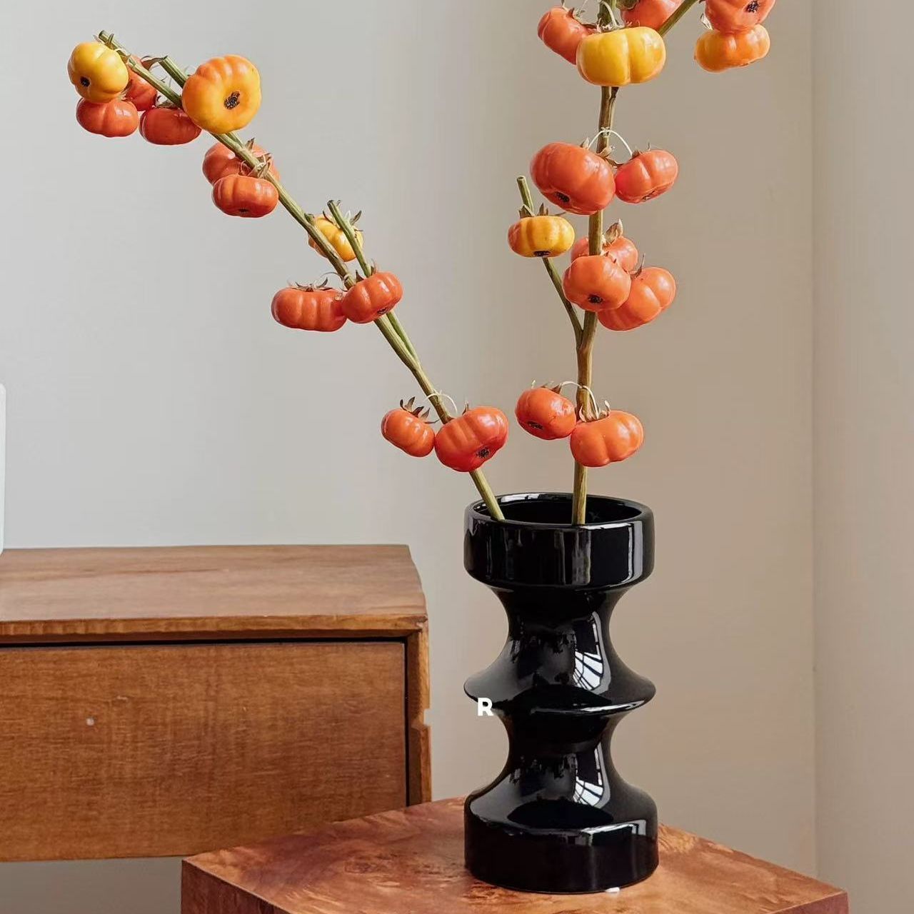 Vaso de vidrio simple de alto valor facial para el hogar de los huéspedes del restaurante de flores decorativas de alto nivel de decoración ornamentos inswind