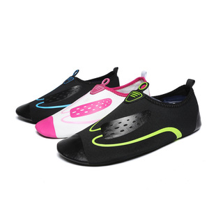 Factory Direct Foreign trade couple outdoor sports diving upstream shoes men's and women's skin-sticking quick-drying beach shoes