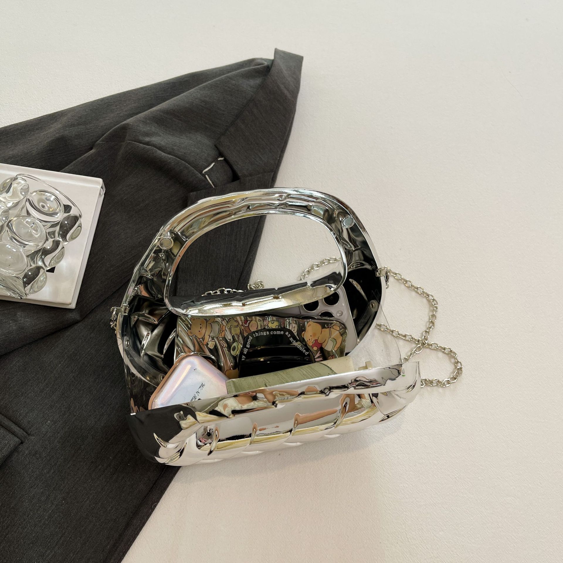 Bolso acrílico retro transfronterizo 2025 bolso de caja premium para mujer bolso de cena de moda europea y americana bolso de mensajero de hombro