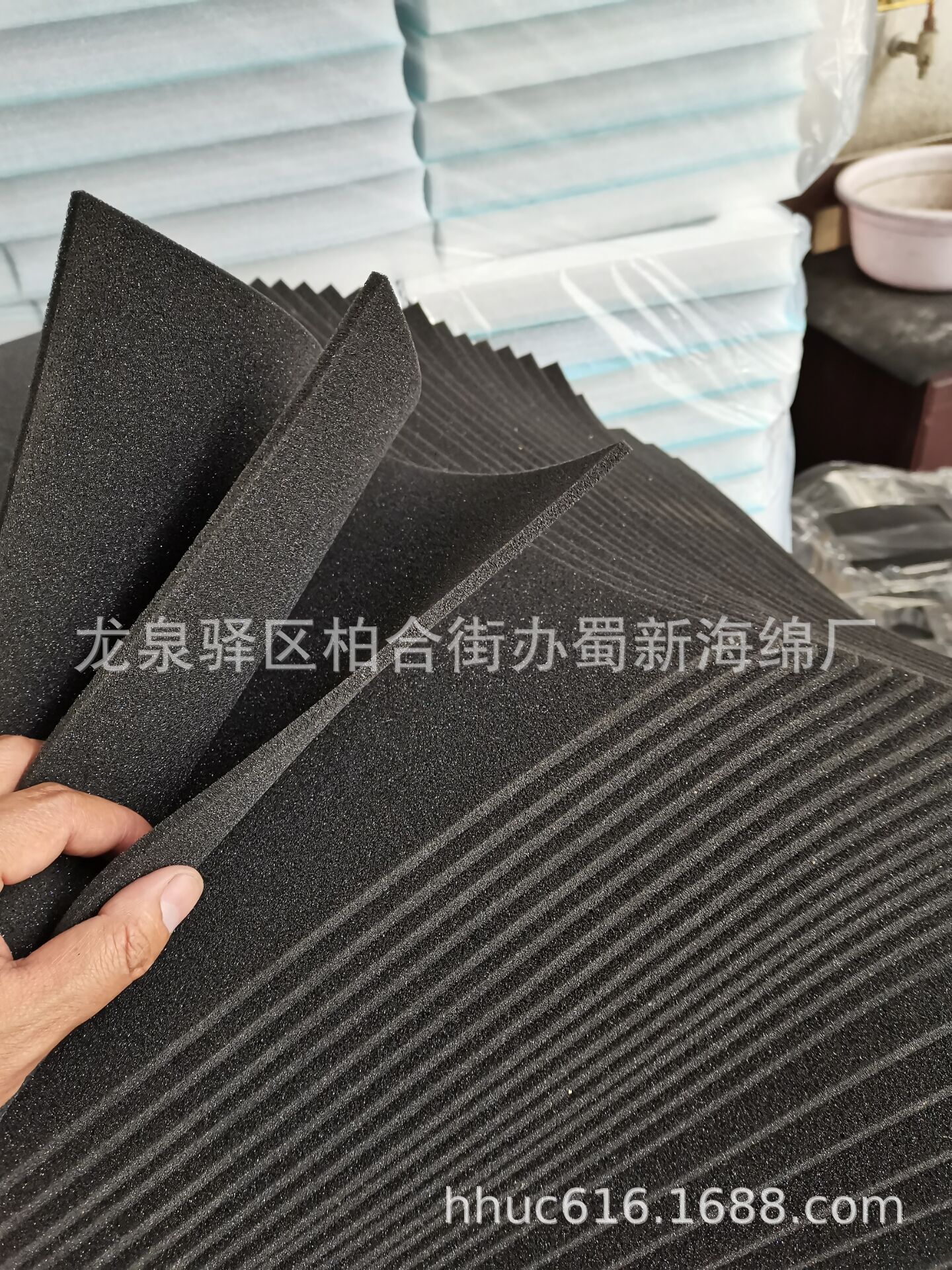 厂家批发黑色聚氨酯海绵片材/吸水防护海绵垫/水果筐内衬PU垫片