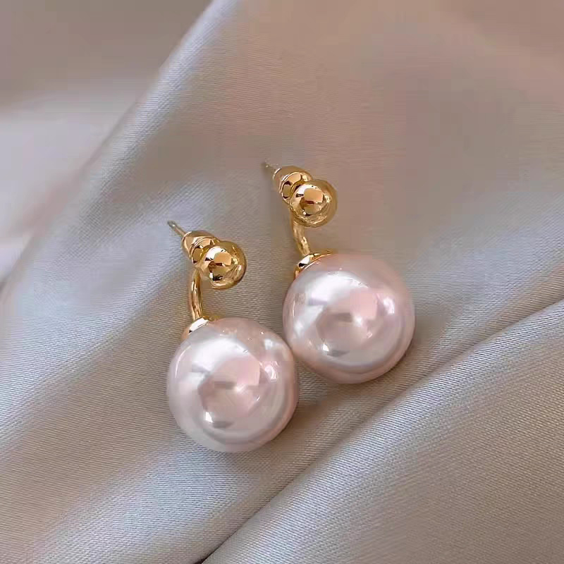 38 # Golden bean large pearl two-wear earrings