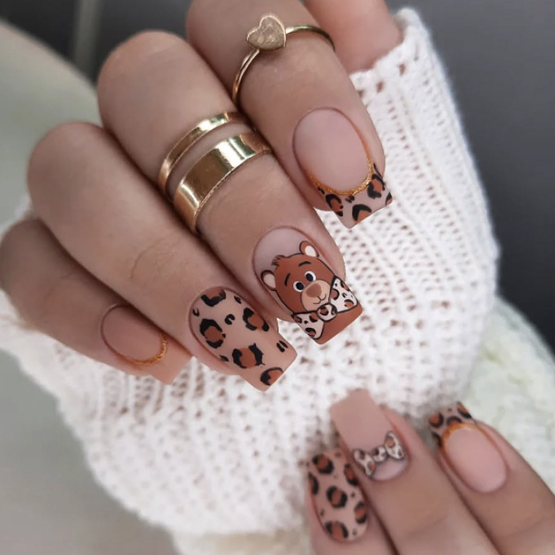 New Wearable Square Manicure Nails, Cute and Sweet Cartoon Bear Design, Removable Fake Nails Wholesale