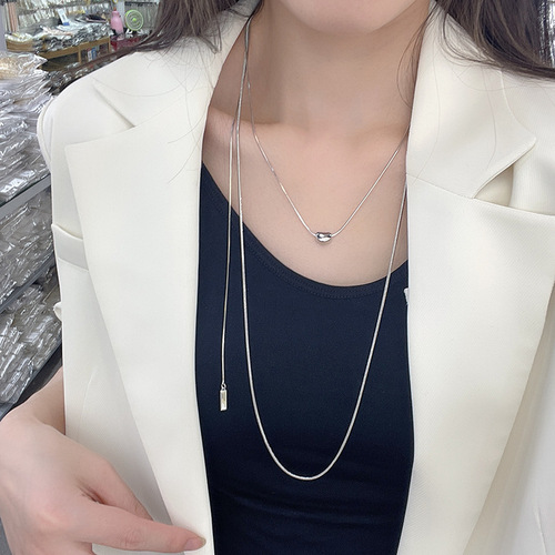 Minimalist Long Snake Bone Chain with Layered Design, Light Luxury Freshwater Pearl Necklace, High-End Women's Sweater Chain, Wholesale