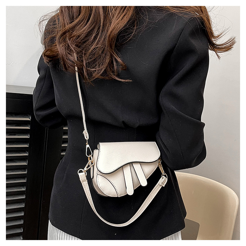 Kleines Nischendesign für Frauen 2024 neuer Sommer minimalistischer Crossbody, einzelne Schulter, Unterarmtasche, modische Textur_voghion.com