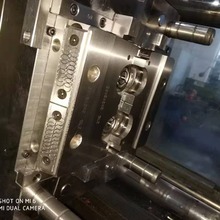 提供办公家具座椅塑料批量成型加工 灯罩模具加工 手板打样 抛光