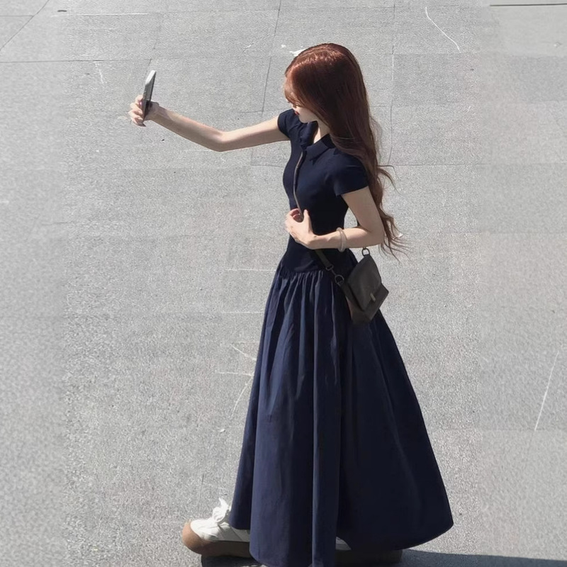 New College-Style Polo Collar Waist-Cinching Dress, Summer New Model, Beautiful, Relaxed, Versatile, and Long Skirt with a Wide Hem New College-Style Polo Collar Waist-Cinching Dress, Summer New Model, Beautiful, Relaxed, Versatile, and Long Skirt with a Wide Hem