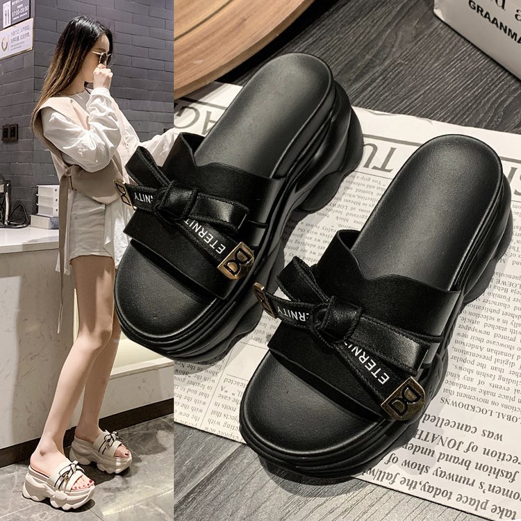 Sandale pentru femei de purtat vara, haine de exterior la modă în 2023, noi sandale versatile cu toc înalt și talpă groasă, model zână-muffin_voghion.com