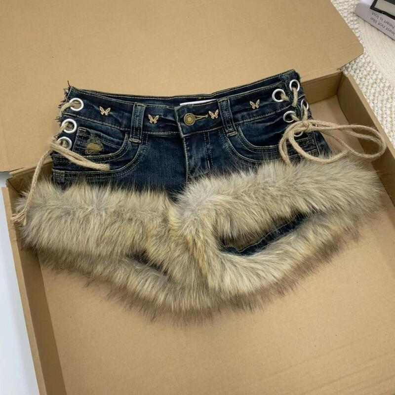 American-style plus-size Y2K millennium fashion low-waist denim shorts for women with a stylish design and furry patchwork ultra-short design American-style plus-size Y2K millennium fashion low-waist denim shorts for women with a stylish design and furry patchwork ultra-short design