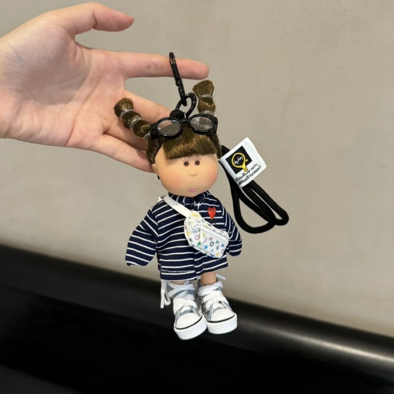 New fashionable afro-style cute potato girl 14cm bag charm keychain, perfect as a gift for your best friend, available for wholesale