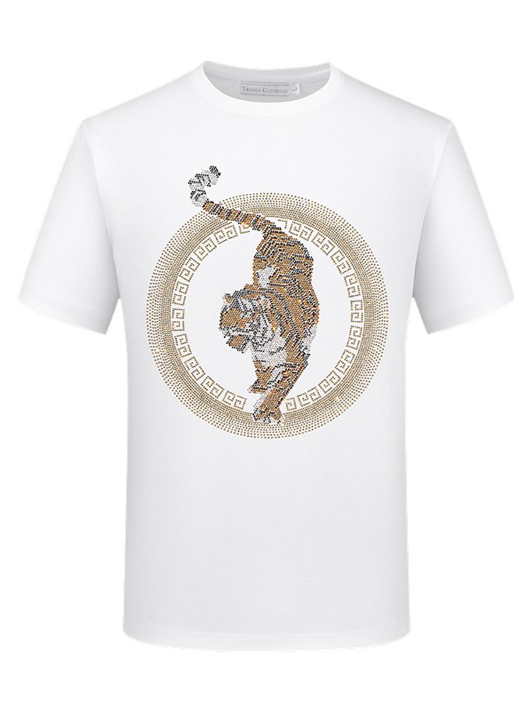 Camiseta de seda helada para hombre, estilo nuevo de verano 2026, camiseta de manga corta con tigre de diamantes de imitación, top de marca de moda para hombre.