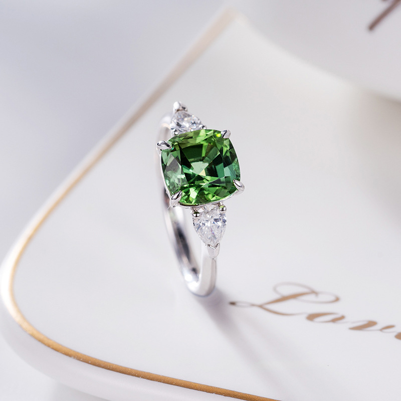 New Imitation Natural Green Tourmaline Square Diamond Apple Green Copper Open Ring display picture 1