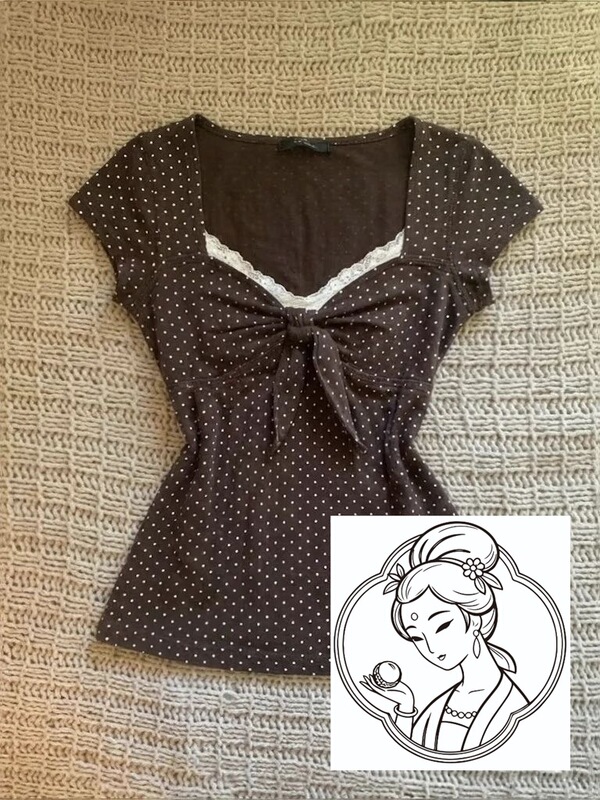 Korean Style Polka Dot Printed Short-Sleeved Shirt for Women, New Summer Design, Niche Slim-Fitting Top, Slimming, Waist-Cinching, Tight-Fitting